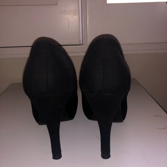 Shoes - Picture 3 of 5